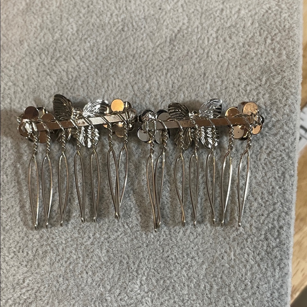 Vintage Silver tone and gunmetal Butterfly Hair Combs with Rhinestones 1.5”L - Picture 2 of 10